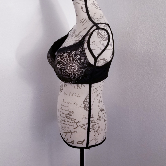 ADRIENNE VITTADINI STUDIO BLACK LACE BRA - Picture 4 of 16